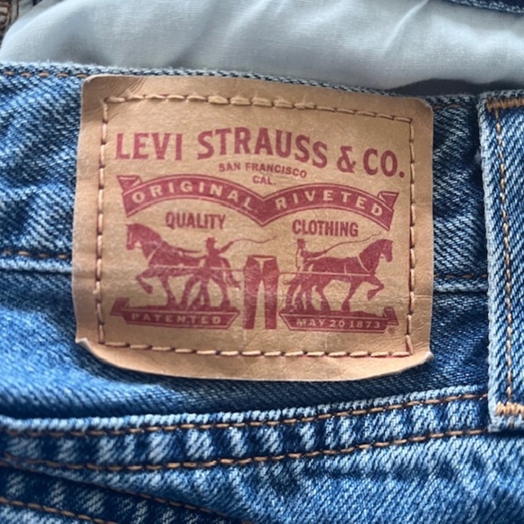 Levis Denim Pencil Skirt with Side Slit - Picture 6 of 11